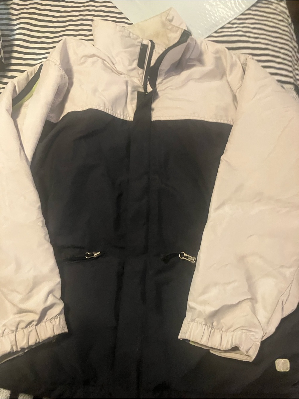 Burton ski / snowboarding jacket “ ToaST” , ladies S, off white & black ,